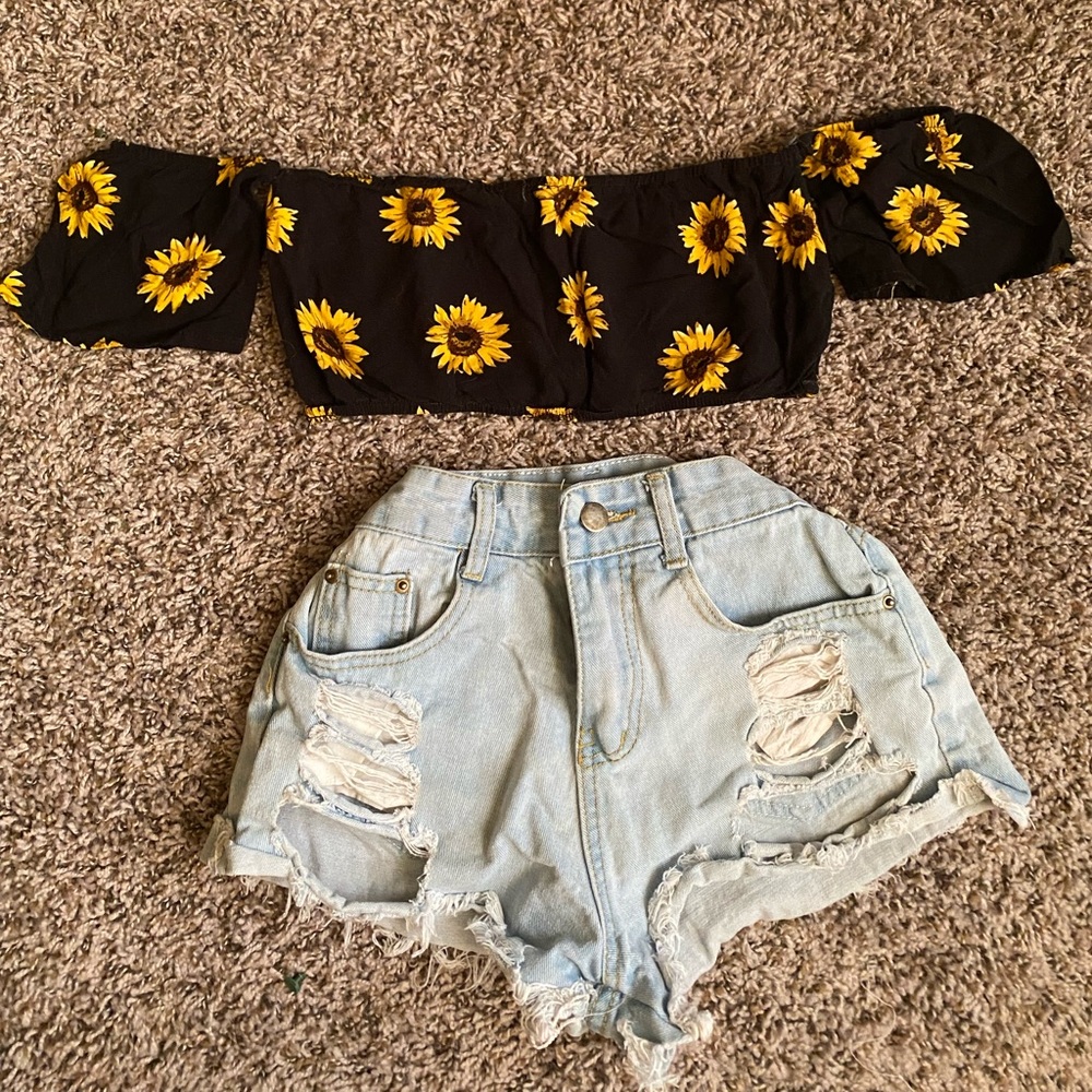 Zaful sunflower crop off the shoulder size medium